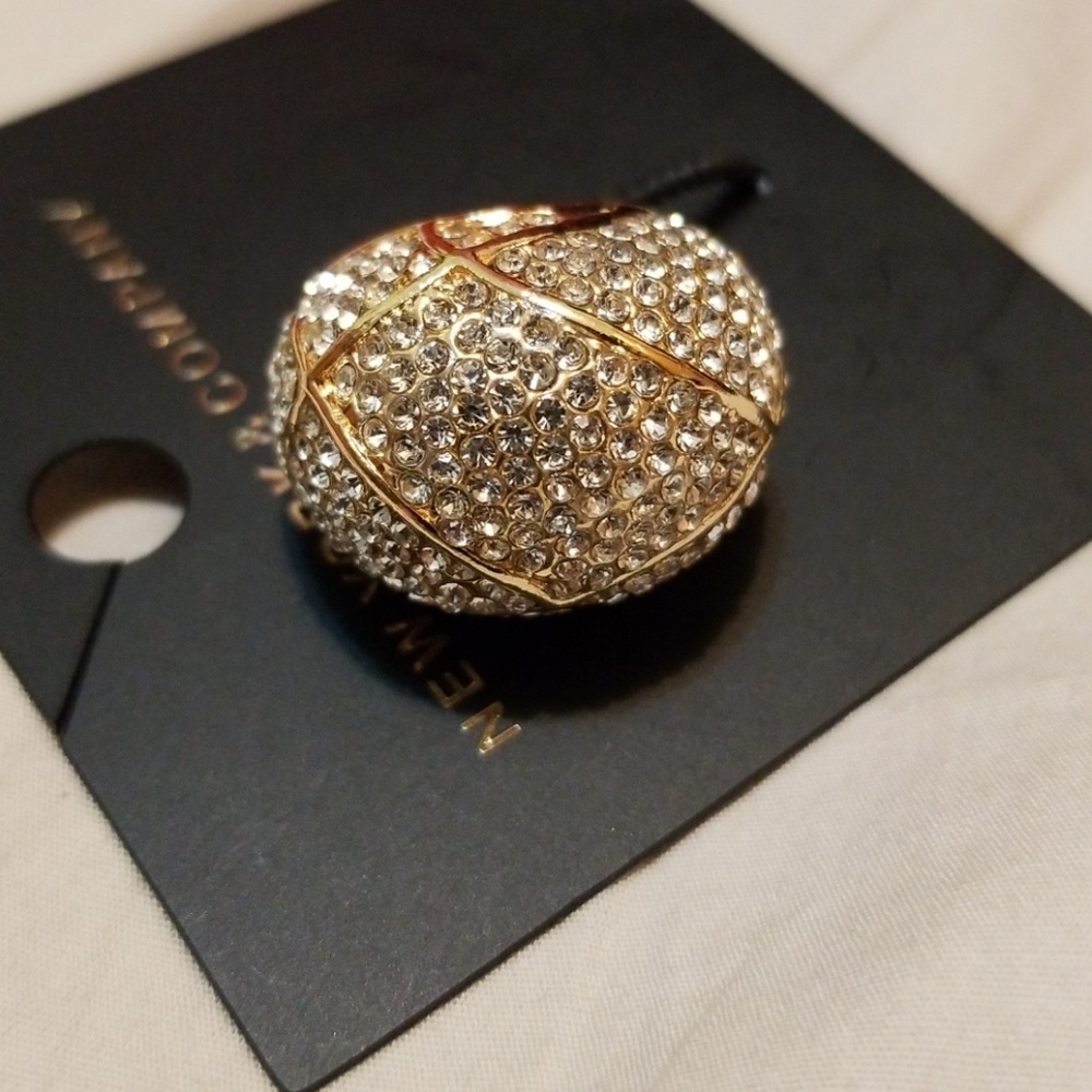 New York & Company gold tone ring - Picture 3 of 3
